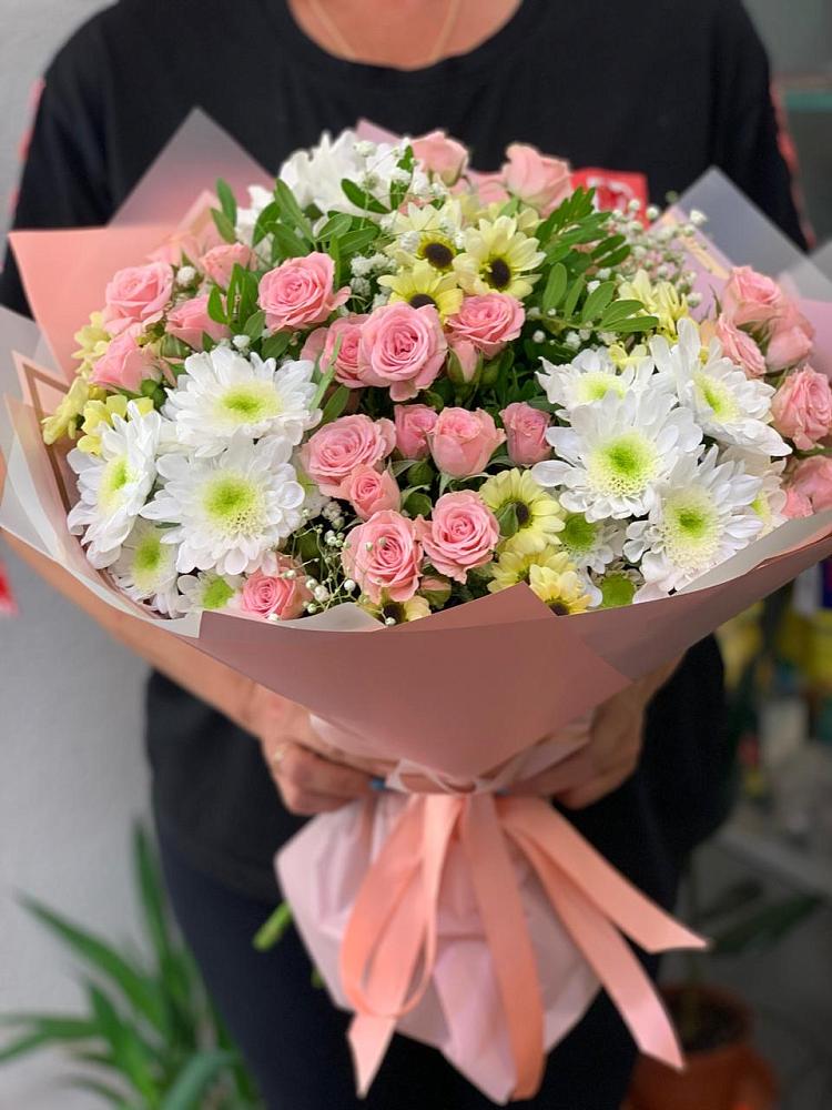 Букет цветов из: Розы и Хризантемы в Вырице