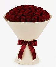 Букет 101 Бордовая роза Блэк Бакарра в Вырице