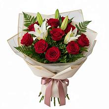 Букет цветов из:  Лилии и Розы в Вырице