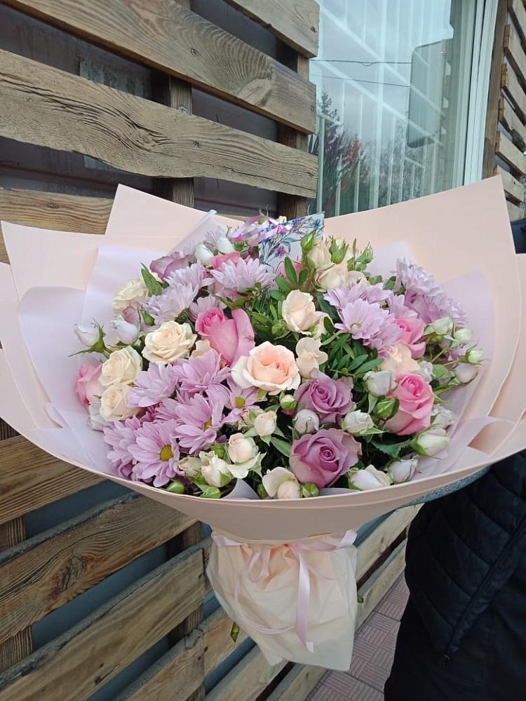 Букет цветов из: Розы и Хризантемы в Вырице