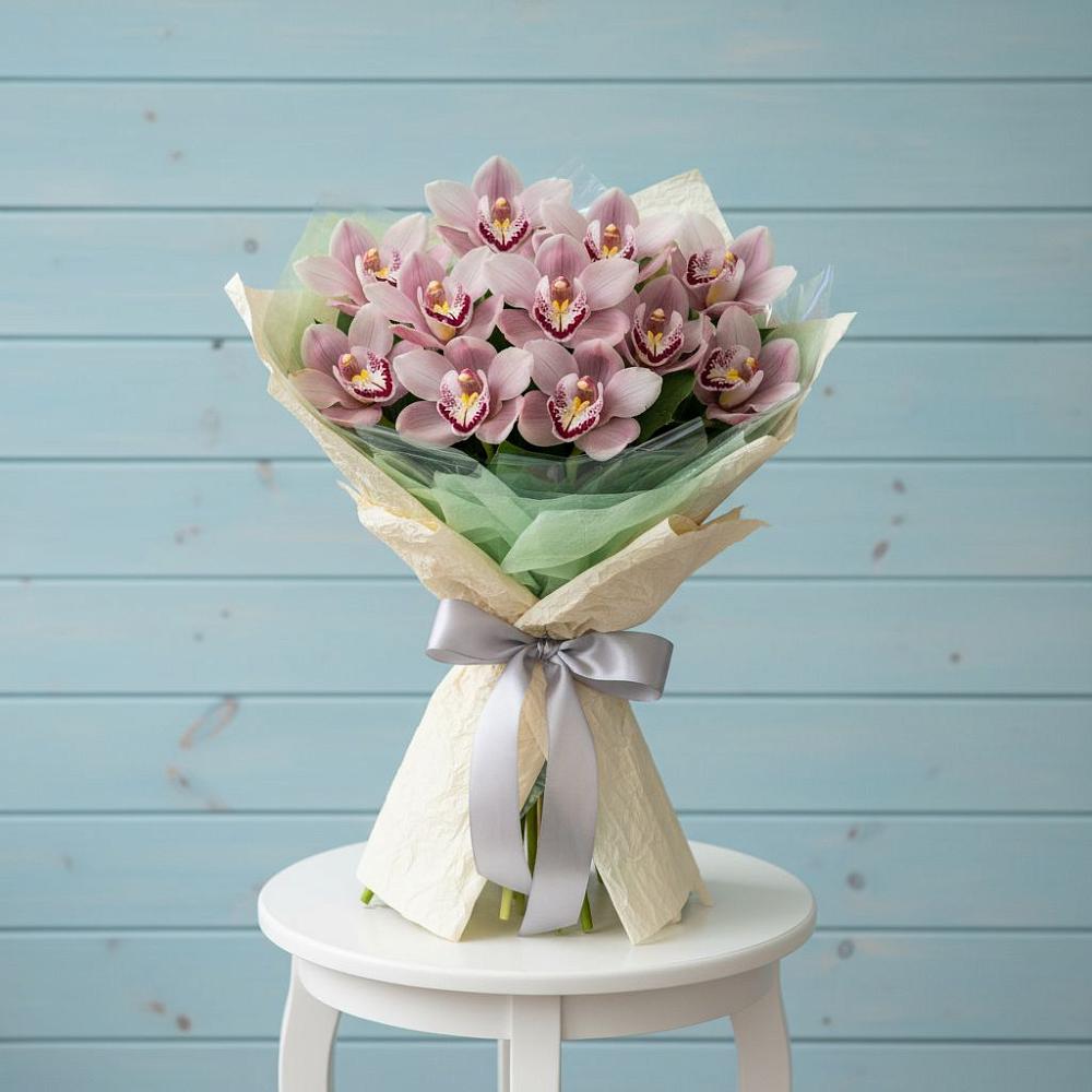 Букет цветов из: Орхидеи и Розы в Вырице