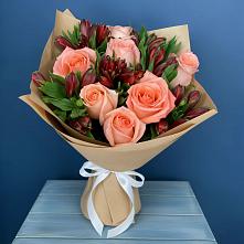 Букет цветов из:  Розы и Альстромерии в Вырице