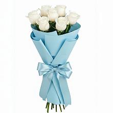 Букет 7 белых роз Проуд в Вырице