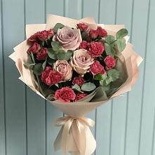 Букет цветов из:  Гвоздики и Розы в Вырице
