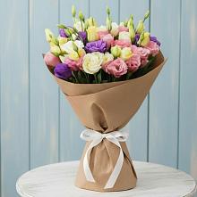 Букет цветов из:  Лизиантусы в Вырице