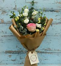 Букет цветов из:  Розы и Лизиантусы #REPLACE_PRED# Вырице