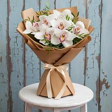 Букет цветов из:  Орхидеи и Розы в Вырице