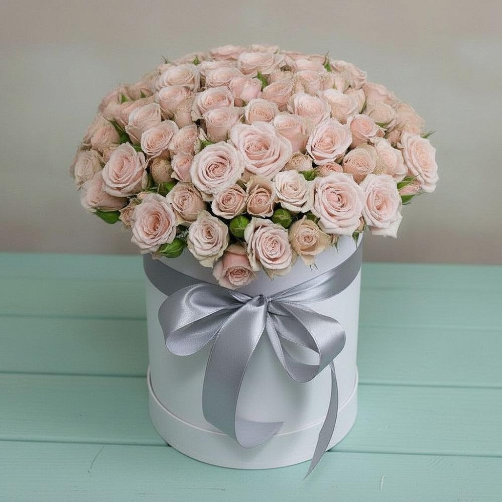 Цветочная композиция из Розы в шляпной коробке в Вырице